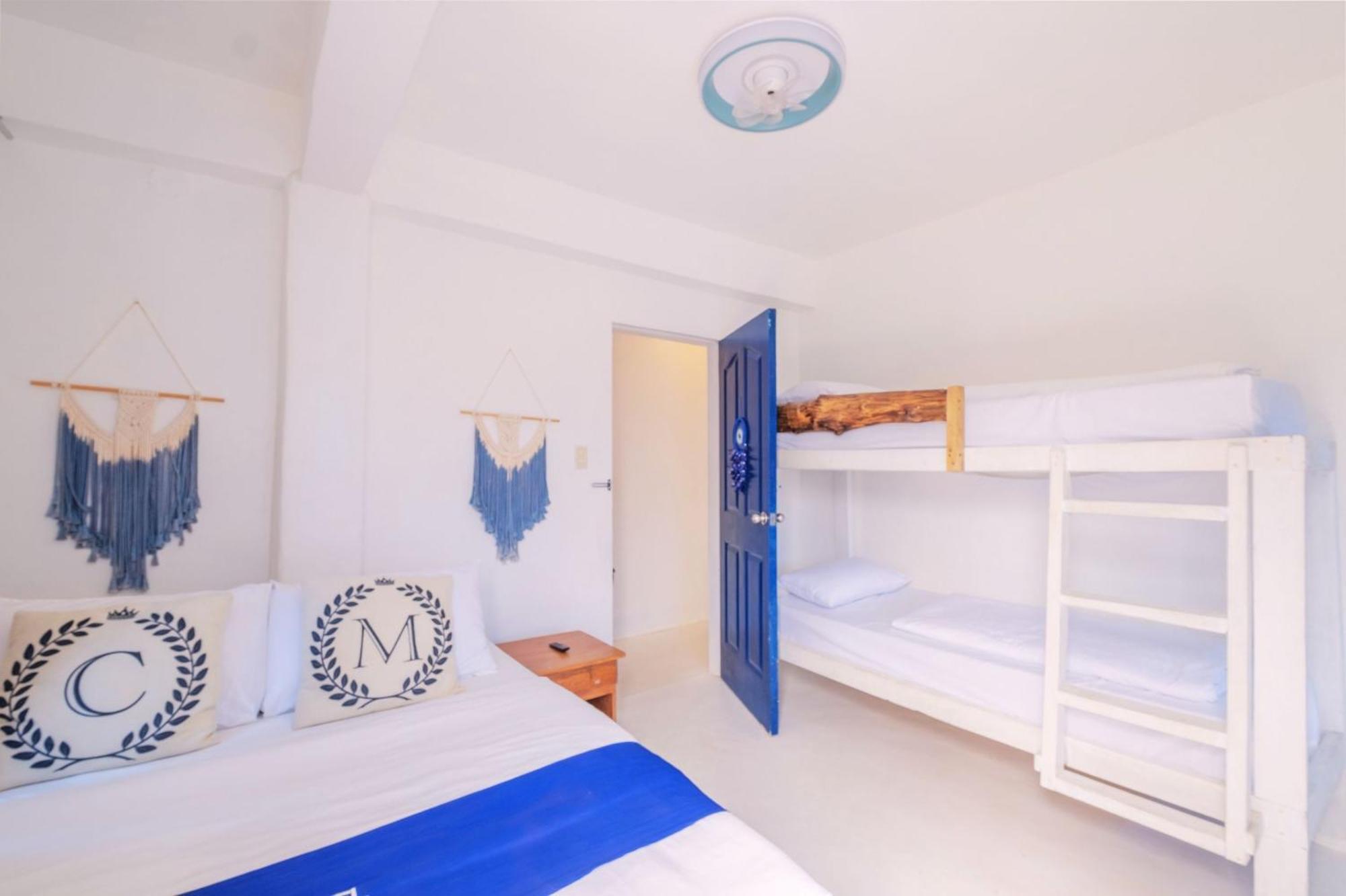 Club Monet Beachfront Resort By Cocotel Cabangan Room photo